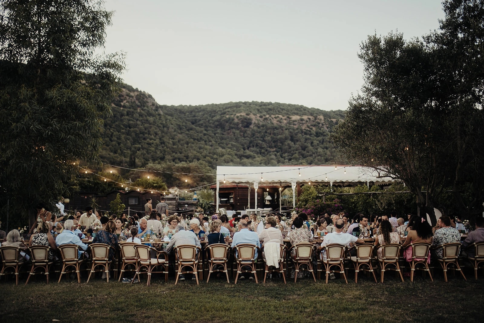 Matrimonio intimo in riva al Lago di Bracciano